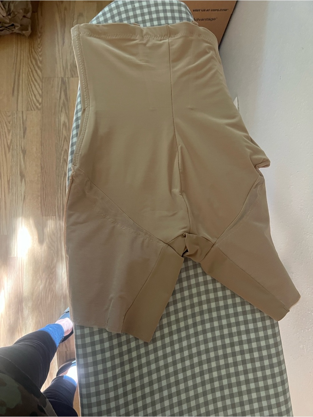 HoneyLove Power High-Waist Shapewear Shorts in Nude Sz Large - Picture 4 of 7